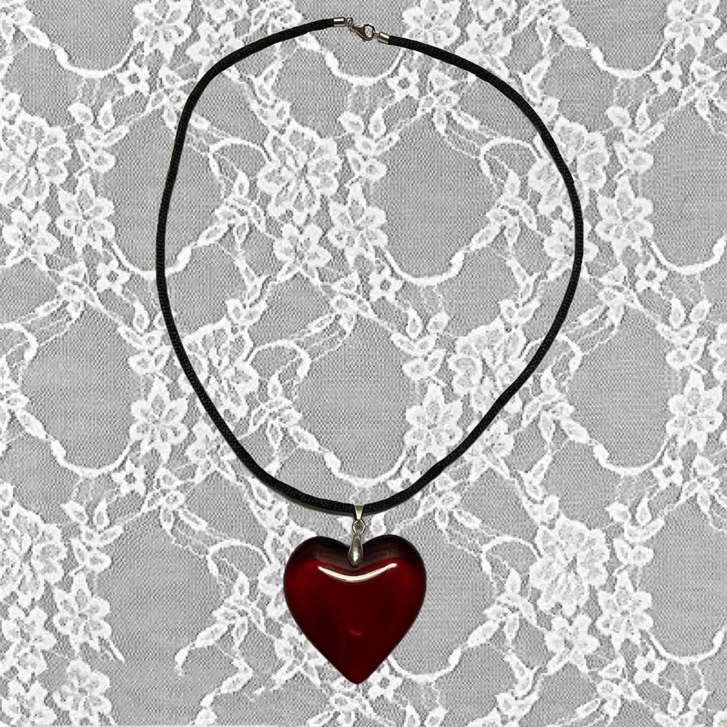 "HEART STRINGS" NECKLACE