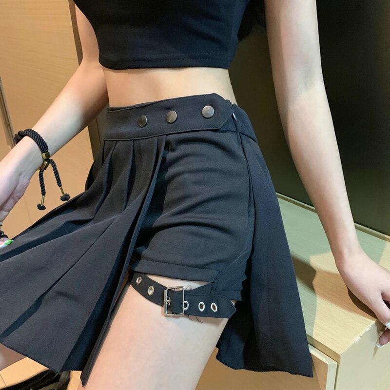 "HOLLOW" PLEATED SKORT