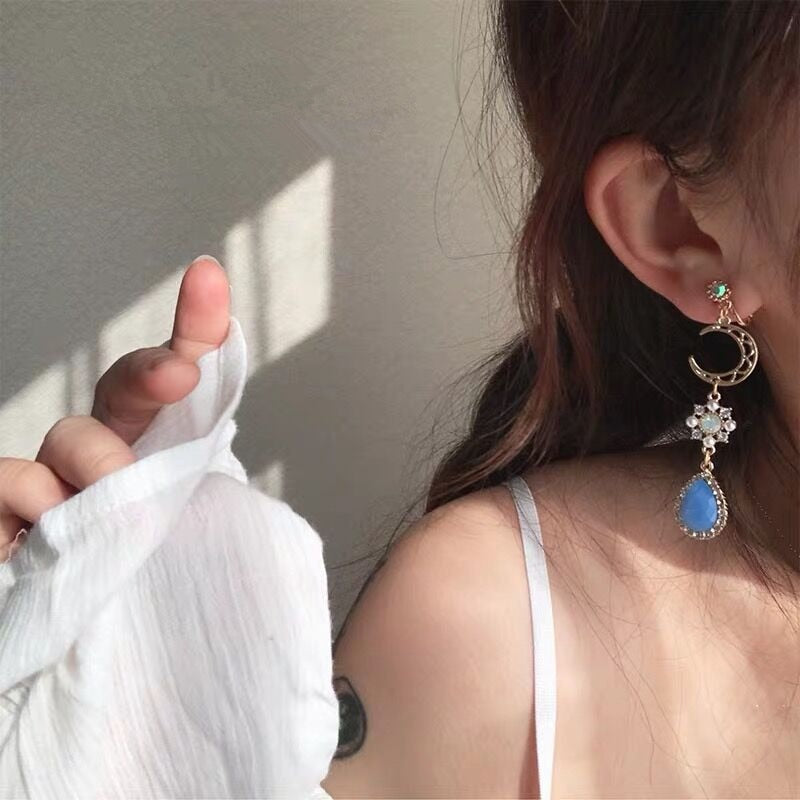 "BLUE MOON" DROP EARRINGS